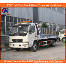 Dongfeng 4 * 2 One Carry Two Flatbed Road Wrecker Truck 5tons à vendre